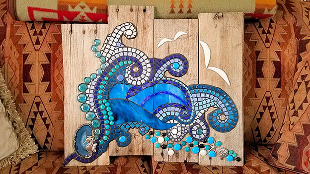 Sea Pallet Mosaic Plaque by artist Cindy Christensen