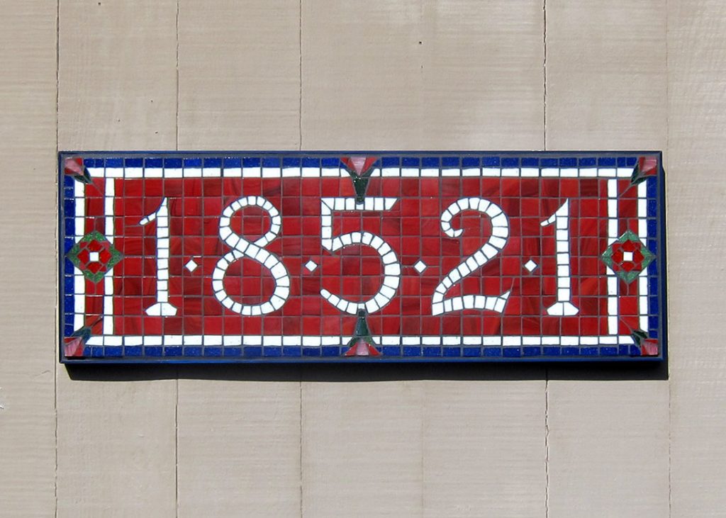 mosaic-street-number-sign-installed-outdoors-v2