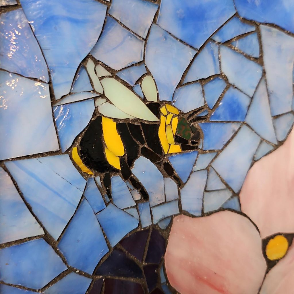 flowers-mosaic-bee-detail-1200