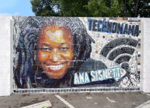 Ana Technomama Sisnett Mosaic. Photo by Tony Moreno.